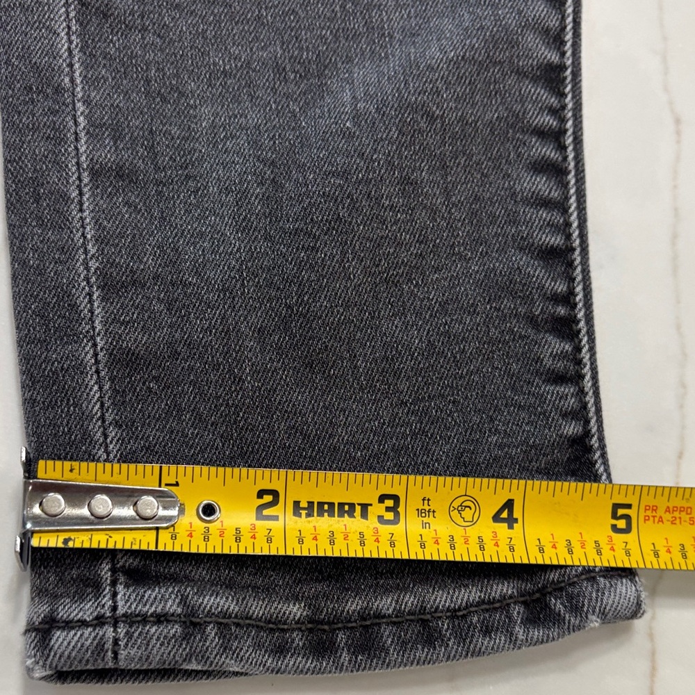 Levi's Skinny Jeans in Charcoal Gray - Picture 14 of 16